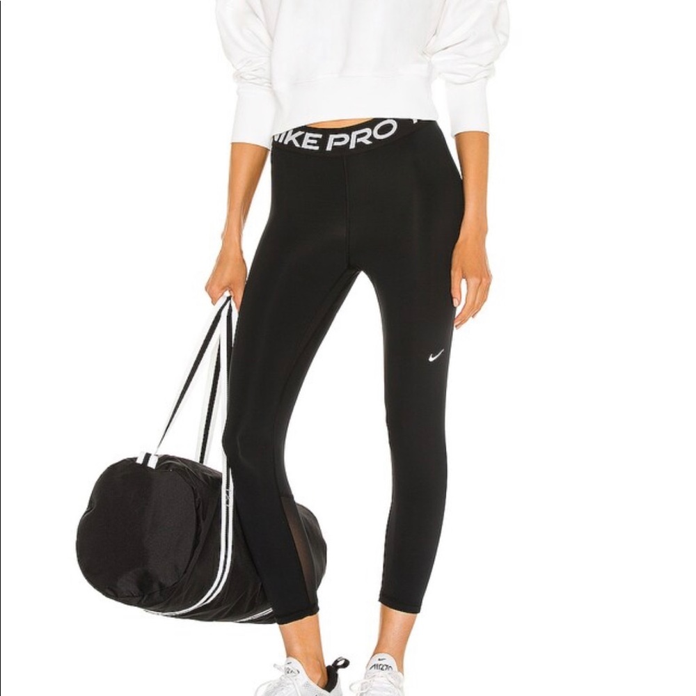 Nike Pro Womens